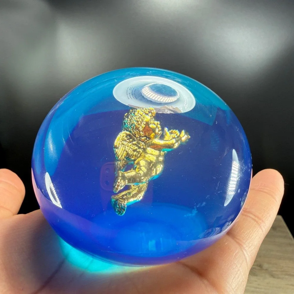 Tarax Infinity Blue Lucite Cherub Paperweight Baroness Collection Canada Angel